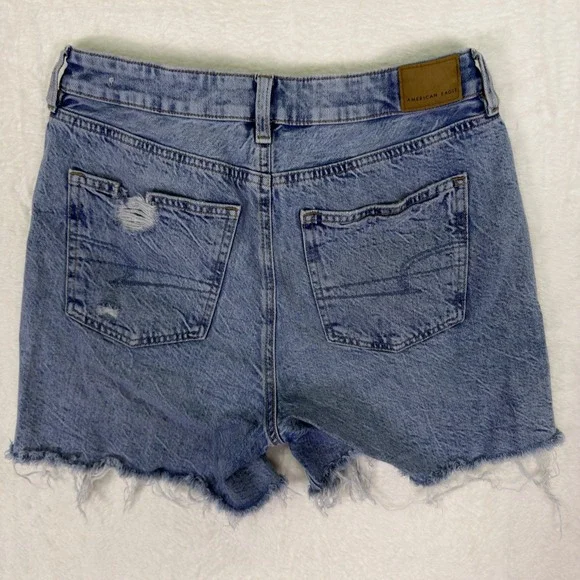 American Eagle Jean Shorts Womens 4 Blue Light Wash Baggy Mom Distressed Denim - Picture 2 of 9